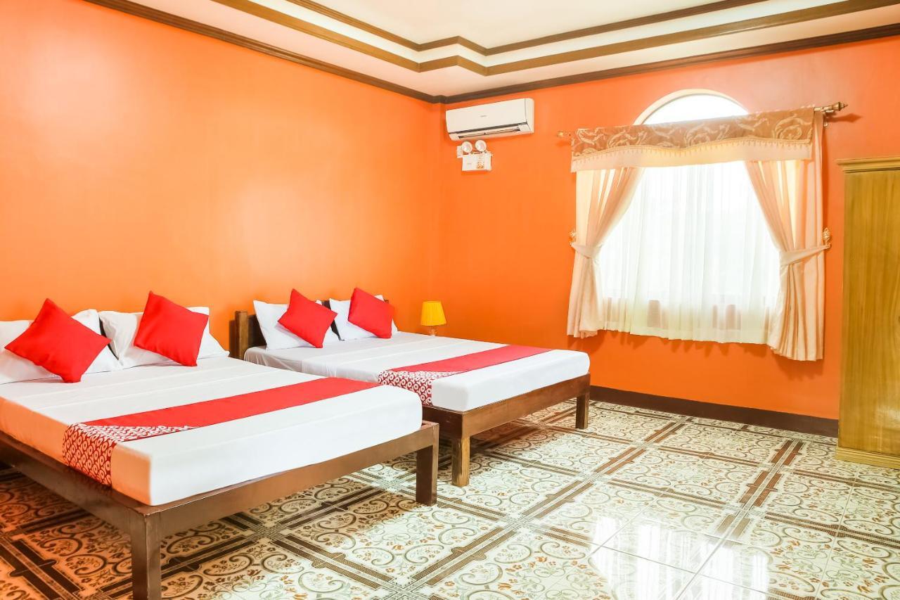 Oyo 422 Villa Emilia Pension House Panglao Exterior photo